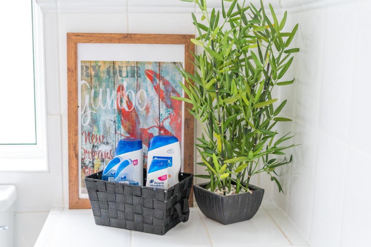 The Ella Fitzgerald - Modern 2 Bedroom Apartment, Super Close To City Centre Cardiff Eksteriør billede