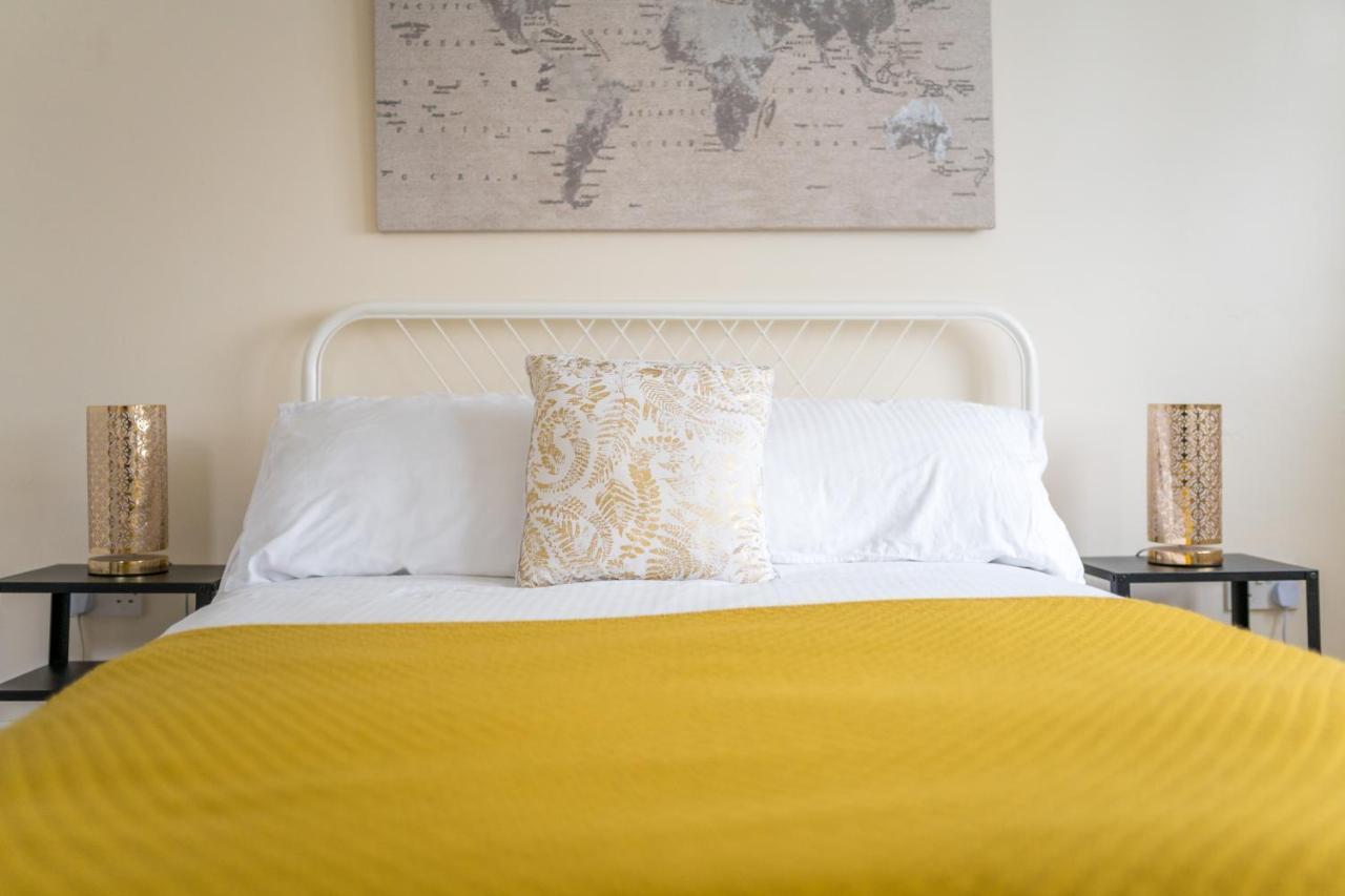 The Ella Fitzgerald - Modern 2 Bedroom Apartment, Super Close To City Centre Cardiff Eksteriør billede