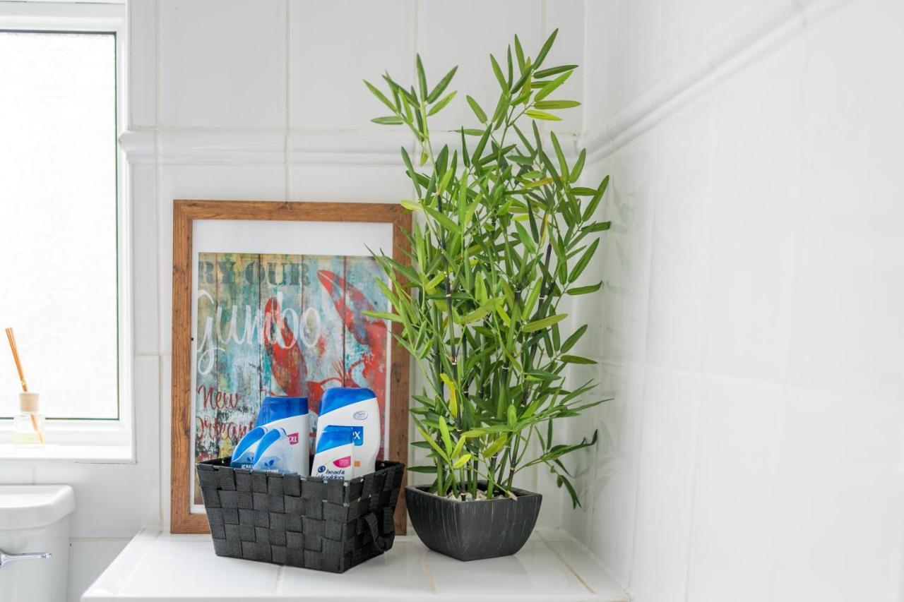 The Ella Fitzgerald - Modern 2 Bedroom Apartment, Super Close To City Centre Cardiff Eksteriør billede