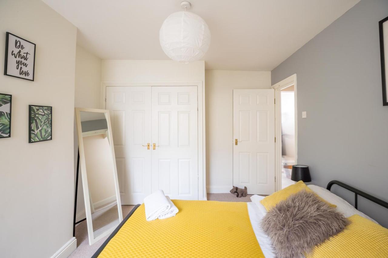 The Ella Fitzgerald - Modern 2 Bedroom Apartment, Super Close To City Centre Cardiff Eksteriør billede