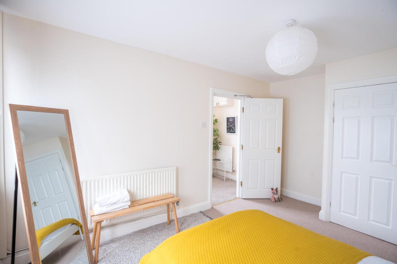 The Ella Fitzgerald - Modern 2 Bedroom Apartment, Super Close To City Centre Cardiff Eksteriør billede
