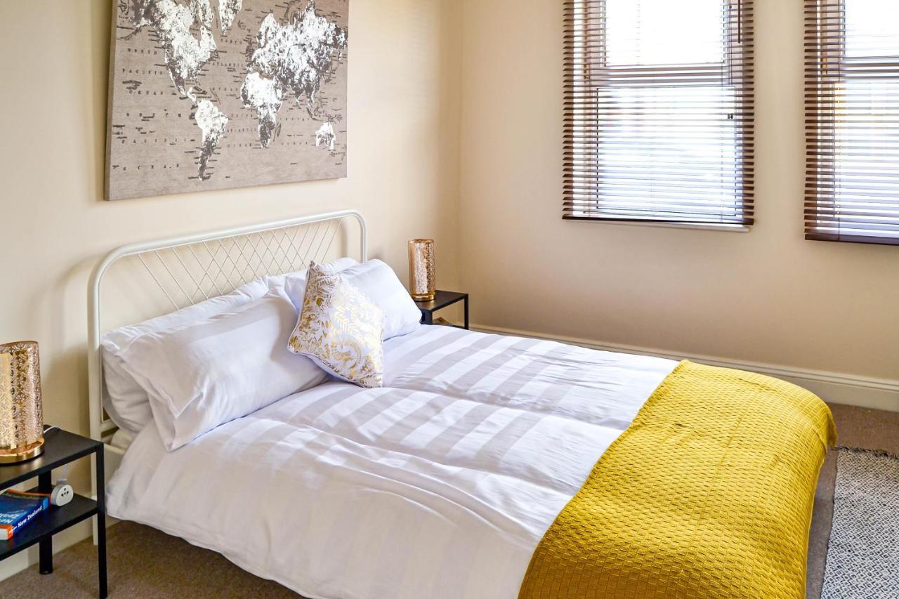 The Ella Fitzgerald - Modern 2 Bedroom Apartment, Super Close To City Centre Cardiff Eksteriør billede